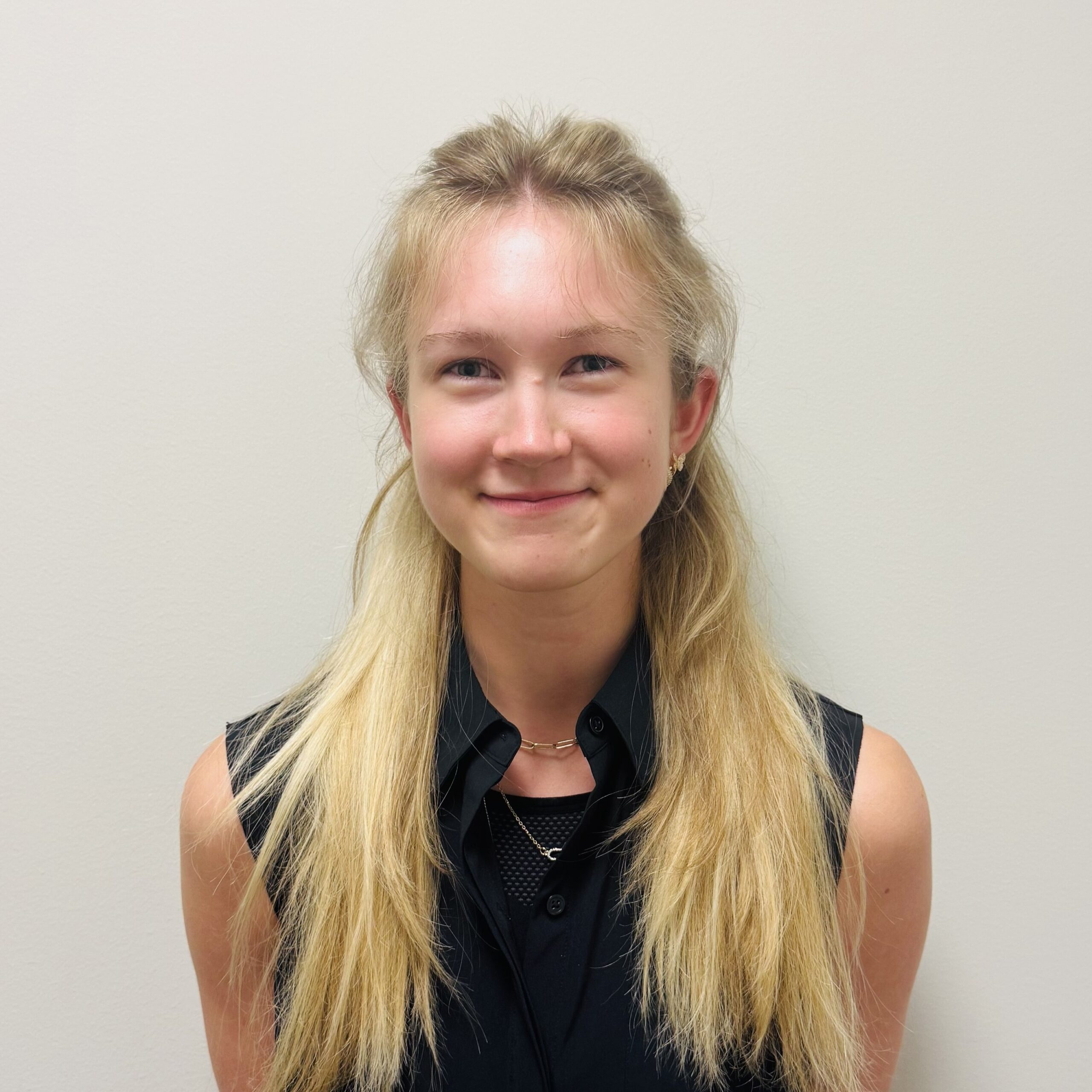 Peyton, staff at LearningRx Eden Prairie